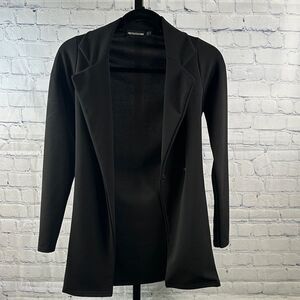 🖤 PrettyLittleThing Long Black Blazer – Size 0